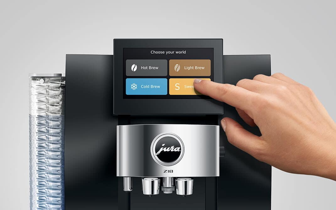 Vinger kiest een smaakwereld op het 5-inch touchscreen van de JURA Z10 (EC)