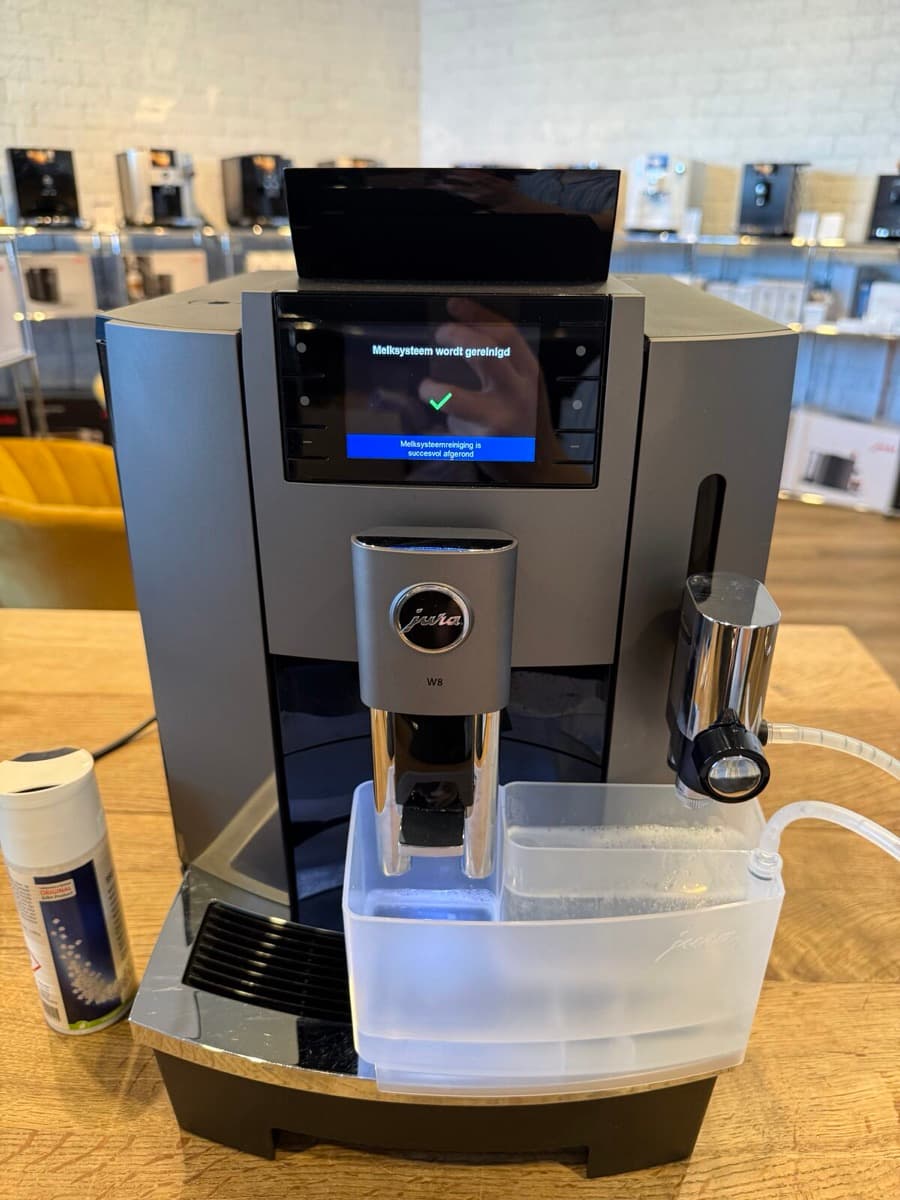 JURA W8 melksysteemreiniging afgerond