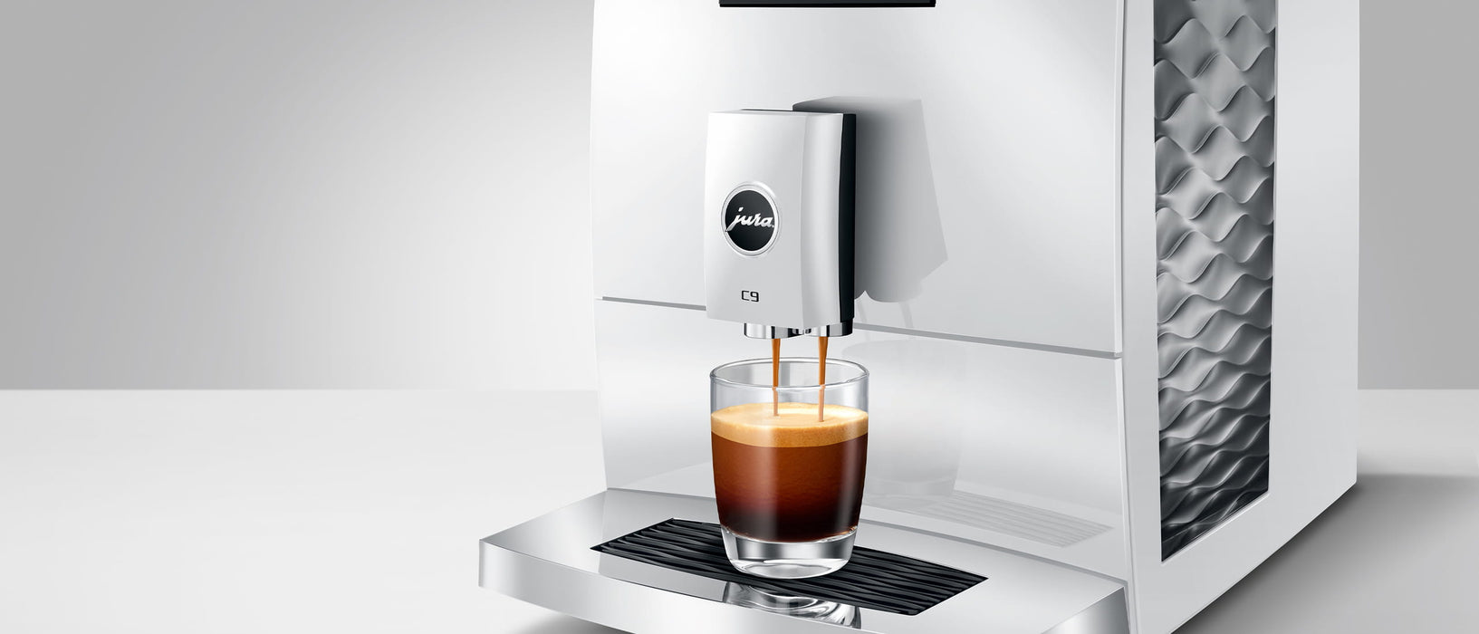 JURA C9 Piano White compacte volautomaat voor thuis, vooraanzicht — fabrikantbeeld 8