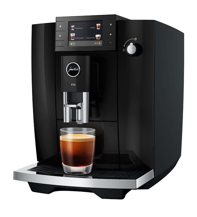 JURA E6 Piano Black espressomachine voor thuis, vooraanzicht — fabrikantbeeld 17
