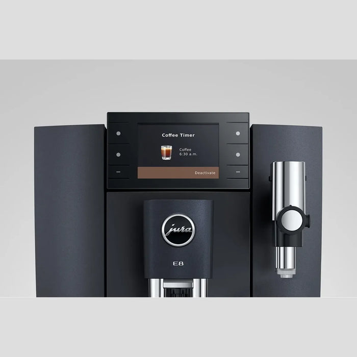 jura e8 cosmic black vooraanzicht close up met koffie timer