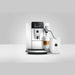 jura e8 piano white ed vooraanzicht latte macchiato cool control en rvs melkslang