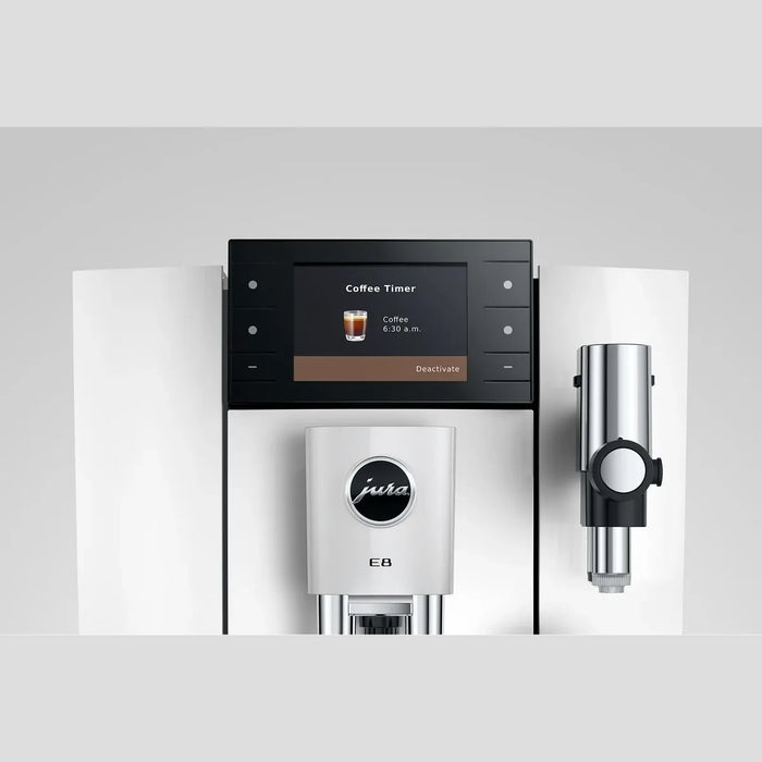 jura e8 piano white ed close up scherm met coffee timer