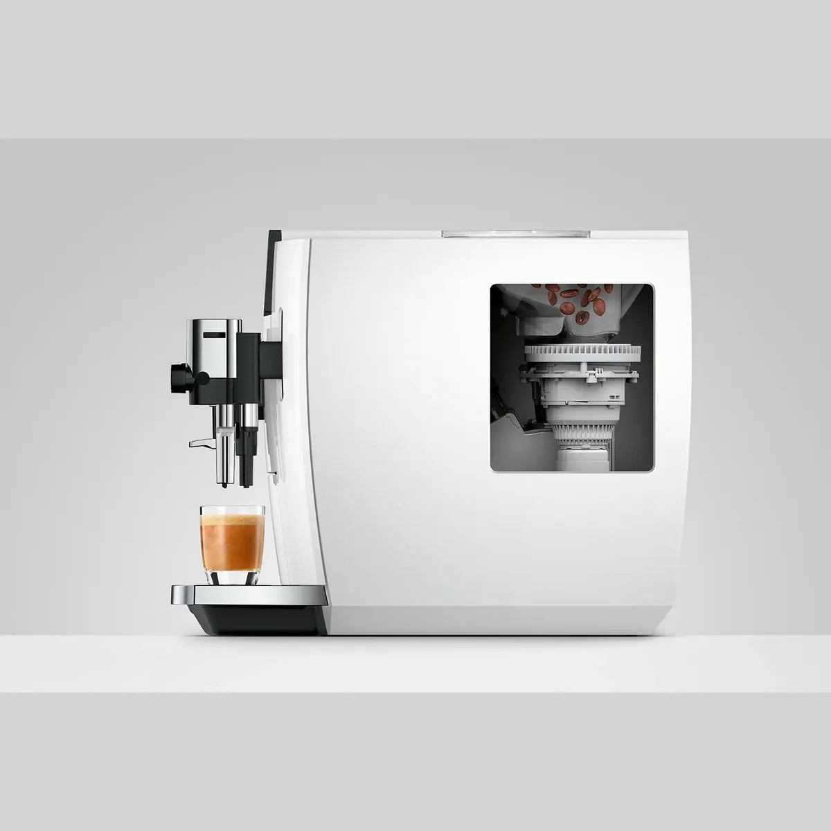 jura e8 piano white ed zijaanzicht met open zijvlak
