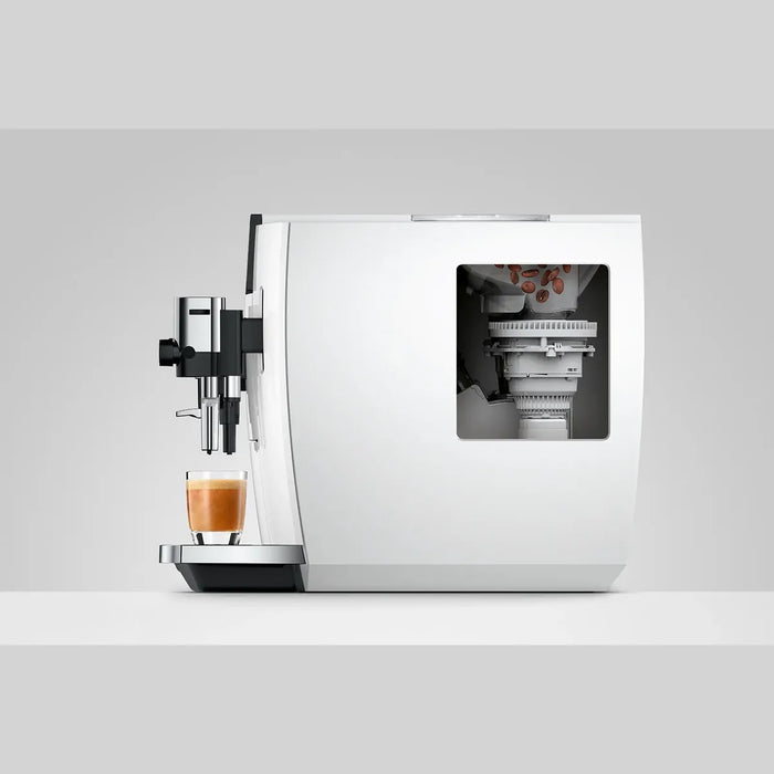 jura e8 piano white ed zijaanzicht met open zijvlak