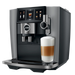 jura j10 diamond onyx ea schuin vooraanzicht met latte macchiato