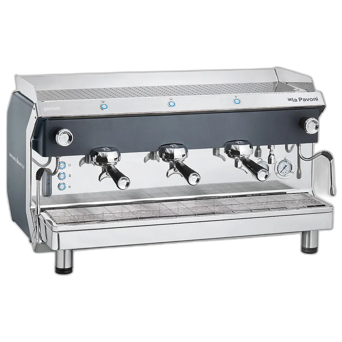 La Pavoni Geniale V/3 espressomachine met drie zetgroepen en LCD-display, ideaal voor professionele koffiebereiding