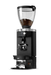 PuqPress M5 automatische koffiestamper voor Mahlkönig E80 met zwarte behuizing en geïntegreerde display