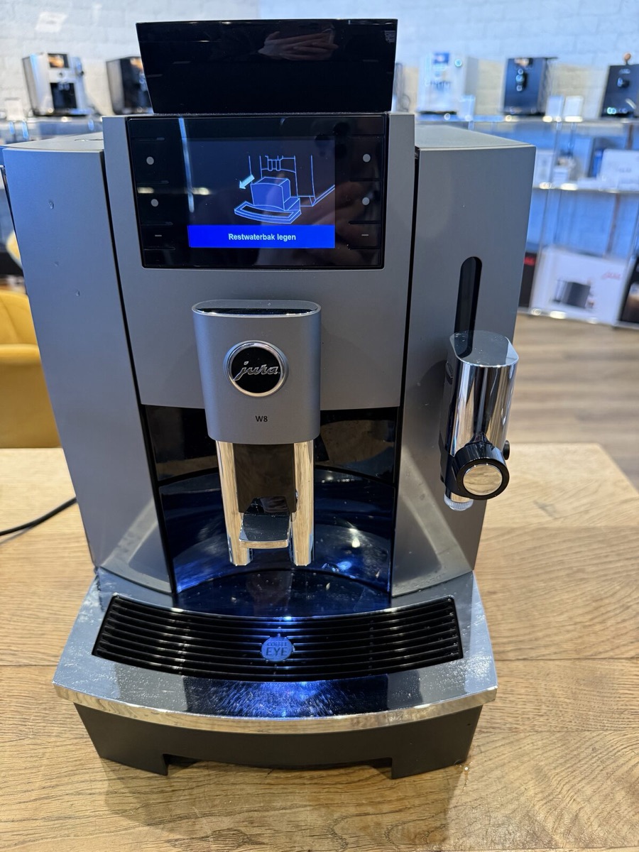 JURA W8 ontkalking klaar: restwaterbak legen